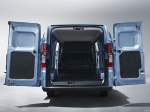 Stigao je novi DFSK EC75